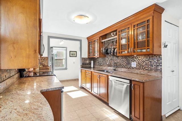 139 Summer St, Framingham, MA 01701