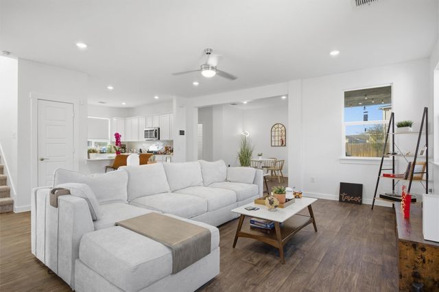 3200 Dampier PASS, Pflugerville, TX 78660