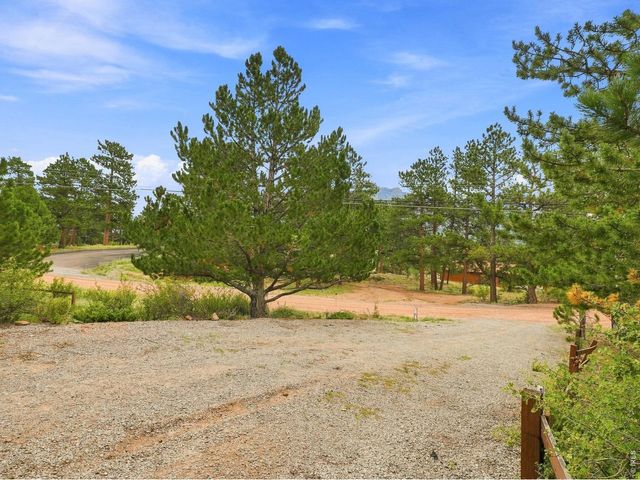 611 Sanborn Dr, Estes Park, CO 80517