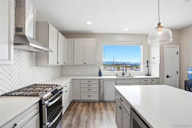 9007 Southurst Street, Highlands Ranch, CO 80129