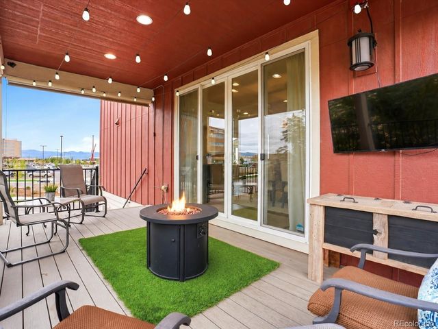 9007 Southurst Street, Highlands Ranch, CO 80129