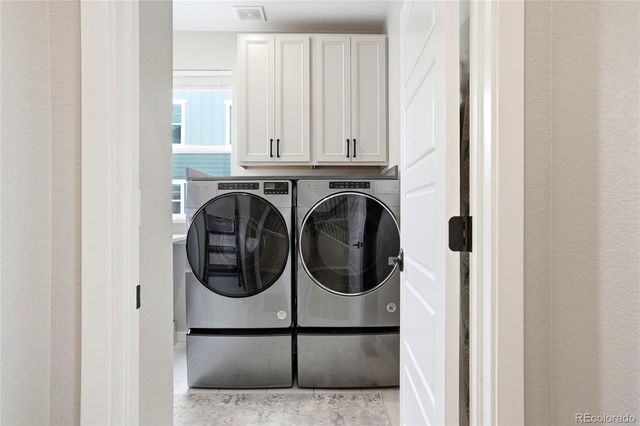 9007 Southurst Street, Highlands Ranch, CO 80129