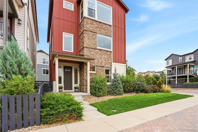 9007 Southurst Street, Highlands Ranch, CO 80129