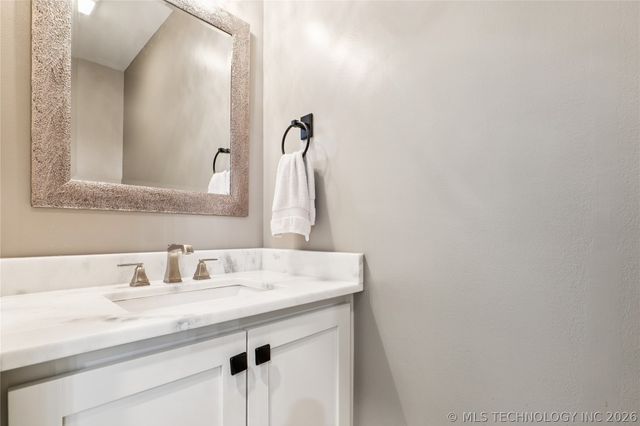 7604 S 6th Street, Broken Arrow, OK 74011