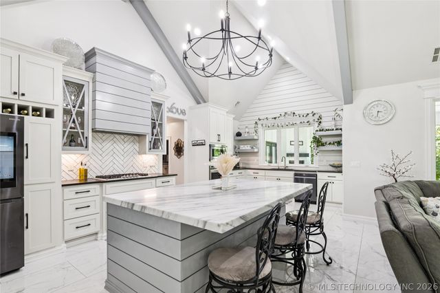 7604 S 6th Street, Broken Arrow, OK 74011