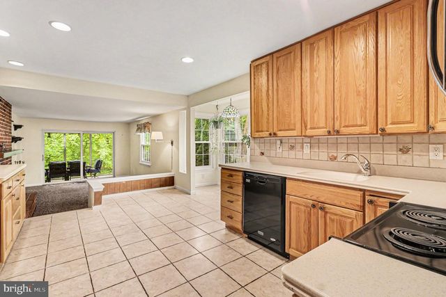 311 WAYLAND RD, Cherry Hill, NJ 08034