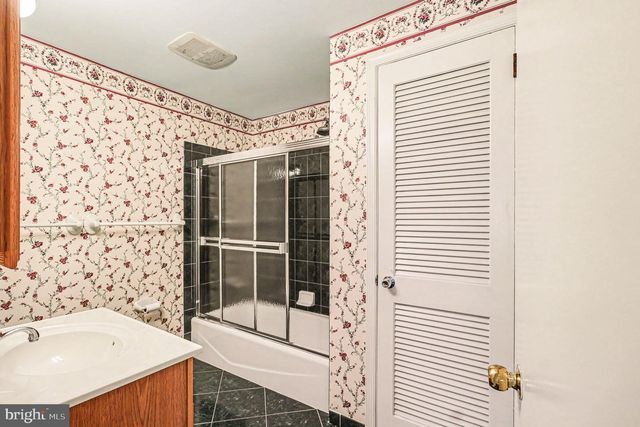 311 WAYLAND RD, Cherry Hill, NJ 08034