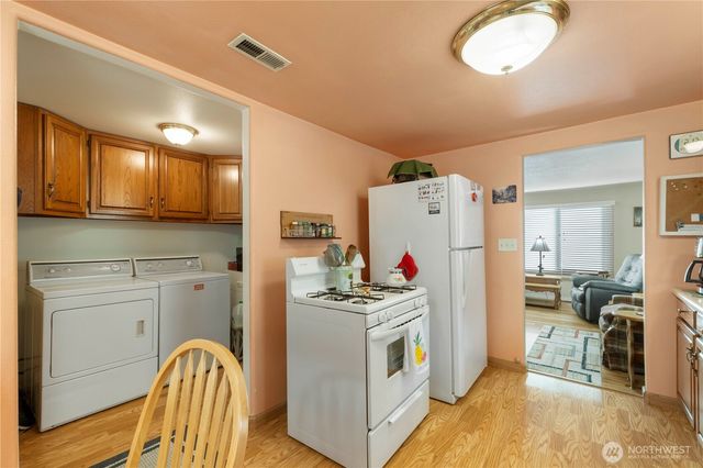 1107 Adele Street, Sumner, WA 98390