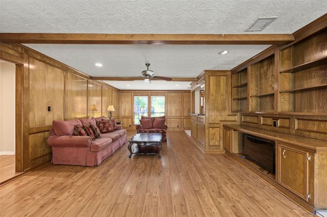 5522 Woodville Lane, Spring, TX 77379