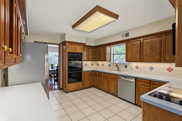 5522 Woodville Lane, Spring, TX 77379