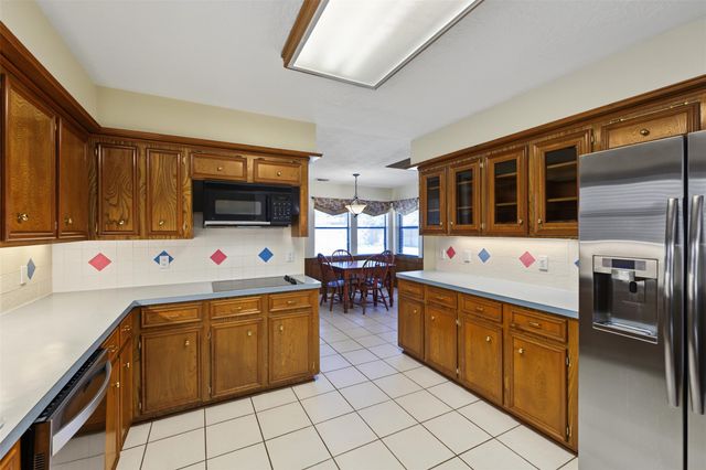 5522 Woodville Lane, Spring, TX 77379