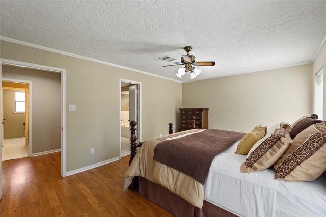 5522 Woodville Lane, Spring, TX 77379