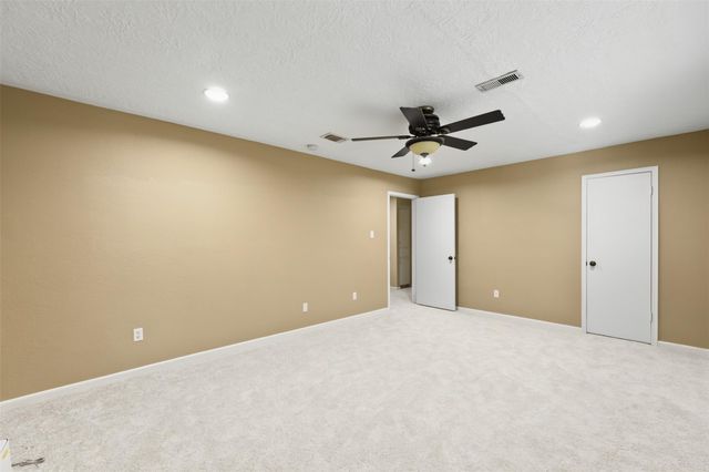 5522 Woodville Lane, Spring, TX 77379