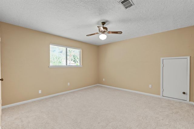 5522 Woodville Lane, Spring, TX 77379