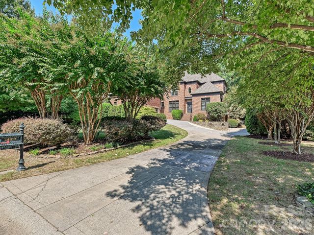 14812 Jockeys Ridge Drive, Charlotte, NC 28277