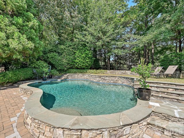 14812 Jockeys Ridge Drive, Charlotte, NC 28277