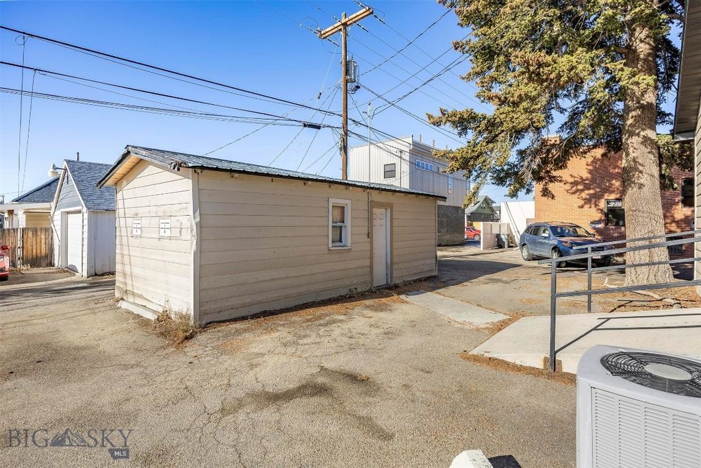 2017 Harrison Avenue, Butte, MT 59701 photo 20
