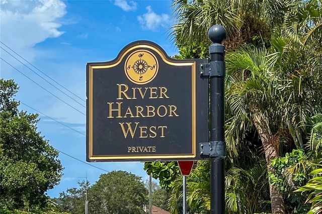 2408 89TH STREET NW, Bradenton, FL 34209