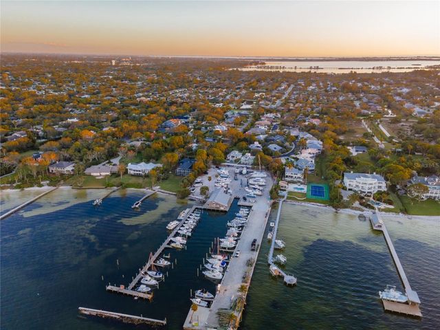 2408 89TH STREET NW, Bradenton, FL 34209