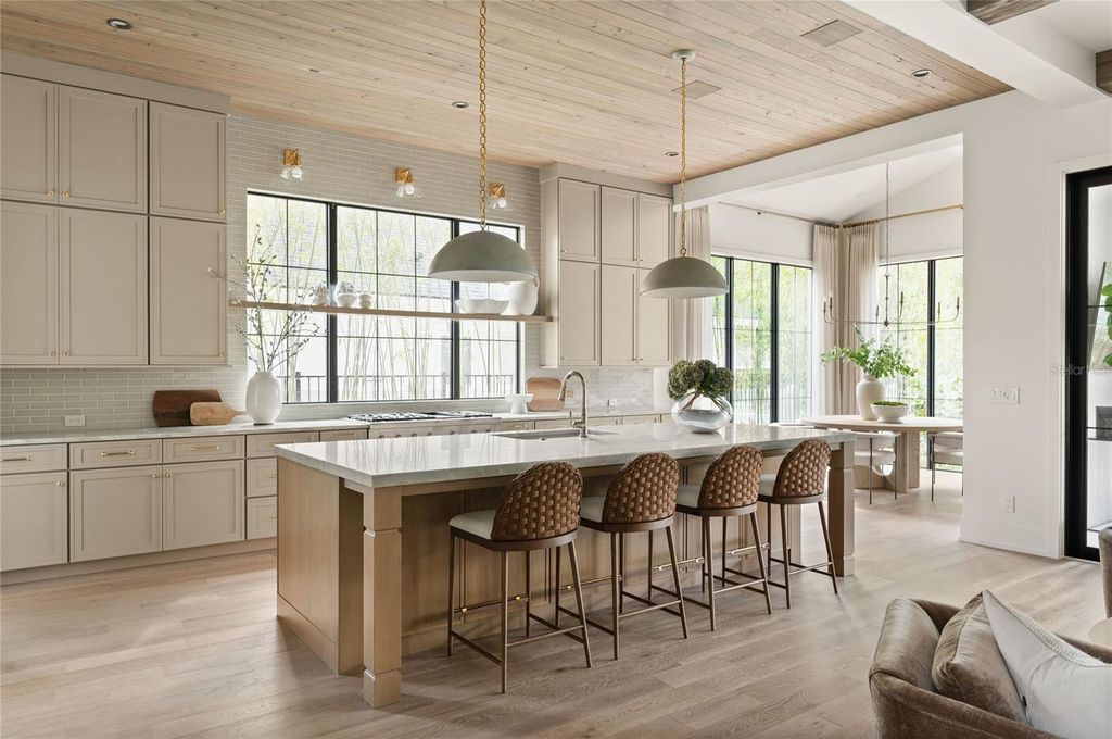 Image 15 of property listing at 1208 NOTTINGHAM STREET, Orlando, FL 32803