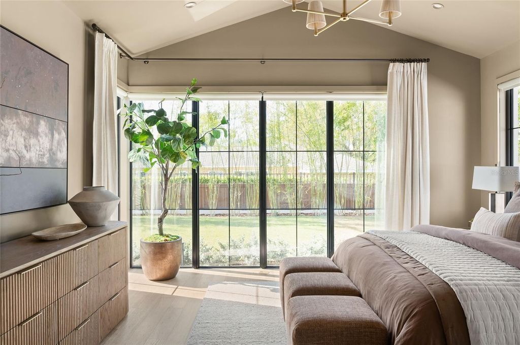 Image 38 of property listing at 1208 NOTTINGHAM STREET, Orlando, FL 32803