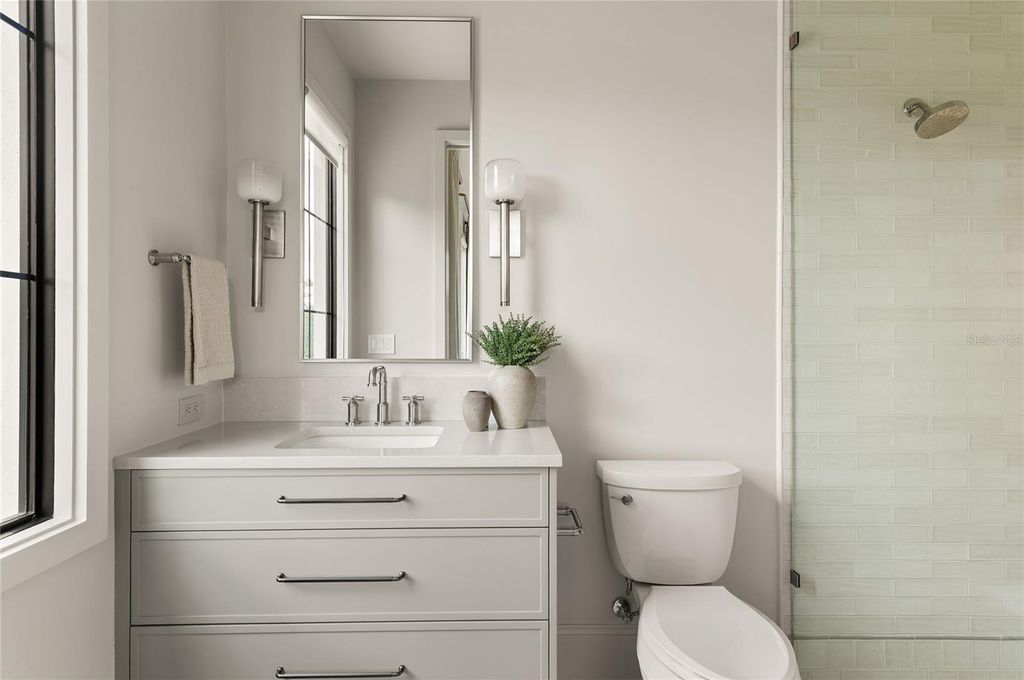 Image 65 of property listing at 1208 NOTTINGHAM STREET, Orlando, FL 32803