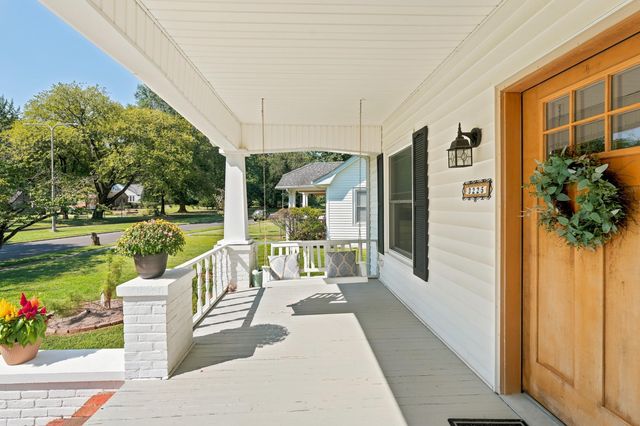 3225 Jefferson Street, Paducah, KY 42001