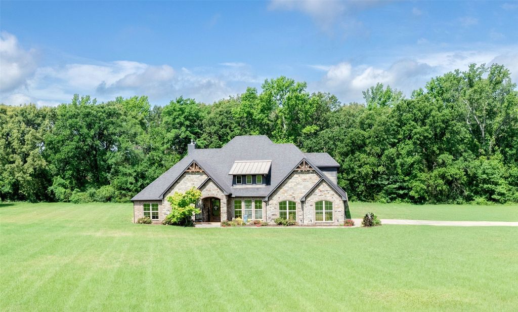 20042 E FM 1716, Tatum, TX 75691
