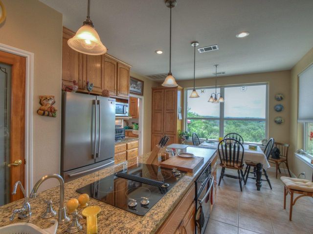 301 Dove Haven, Sunrise Beach, TX 78643