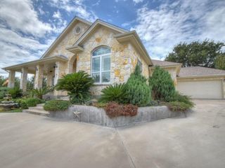 301 Dove Haven, Sunrise Beach, TX 78643