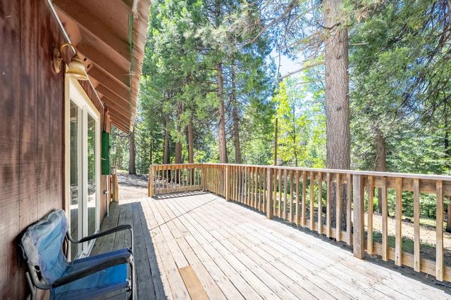 6420 Starkes Grade Rd, Pollock Pines, CA 95726