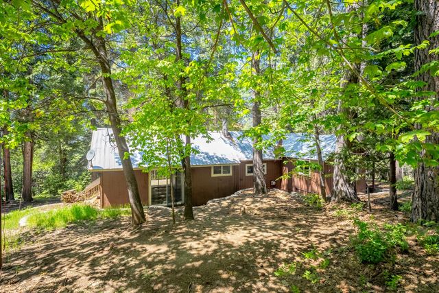 6420 Starkes Grade Rd, Pollock Pines, CA 95726