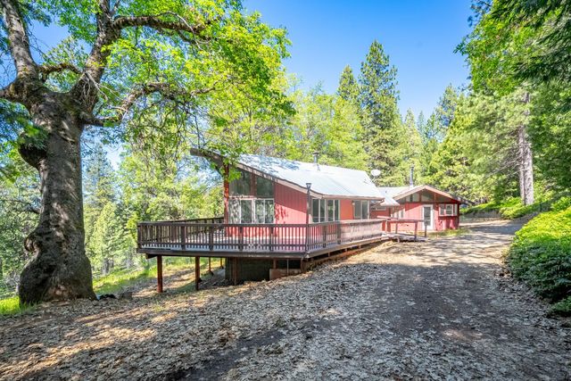 6420 Starkes Grade Rd, Pollock Pines, CA 95726