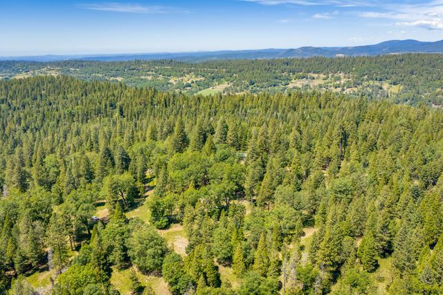 6420 Starkes Grade Rd, Pollock Pines, CA 95726