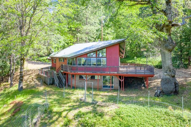 6420 Starkes Grade Rd, Pollock Pines, CA 95726