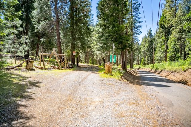 6420 Starkes Grade Rd, Pollock Pines, CA 95726