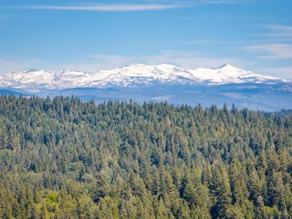 6420 Starkes Grade Rd, Pollock Pines, CA 95726