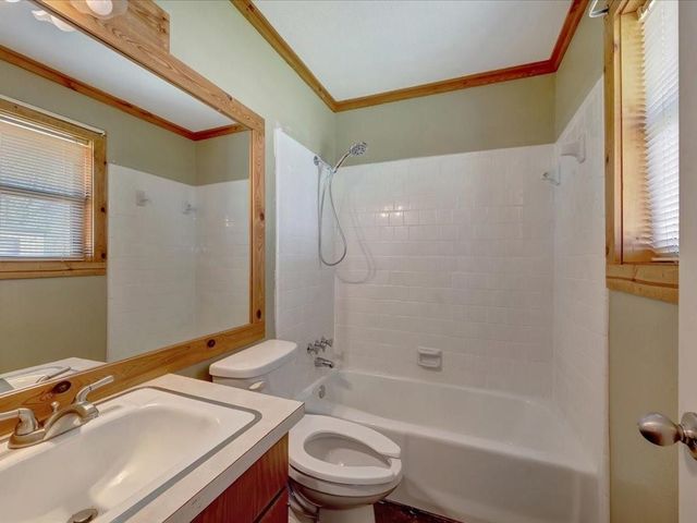 4636 Southwood Drive, Lufkin, TX 75904