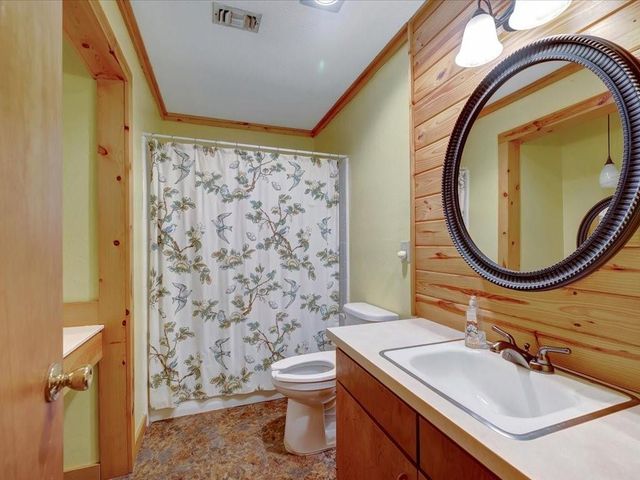 4636 Southwood Drive, Lufkin, TX 75904