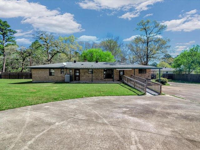 4636 Southwood Drive, Lufkin, TX 75904