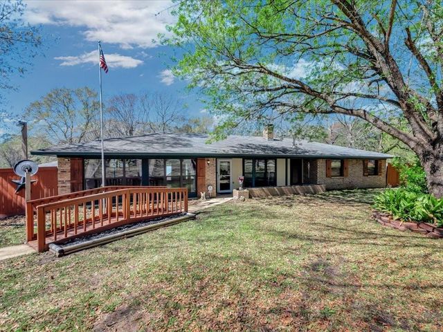 4636 Southwood Drive, Lufkin, TX 75904