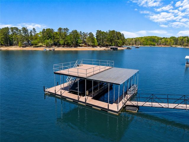 384 Lakemont Drive, Westminster, SC 29693