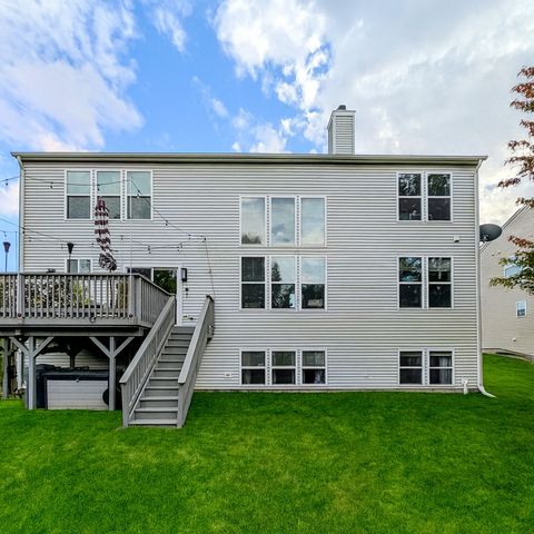 2 Privett Court, Bolingbrook, IL 60490