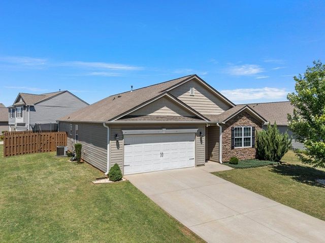320 New Springs Lane, Boiling Springs, SC 29316