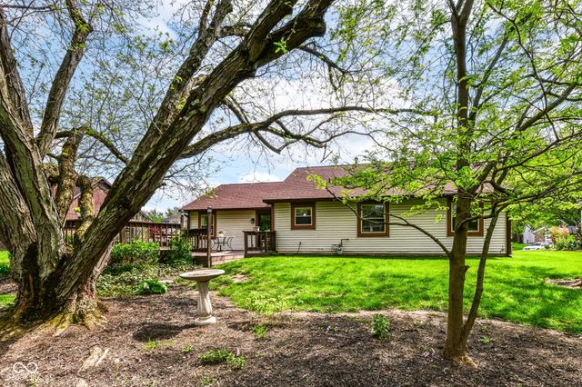 7812 Hampton Place, Fishers, IN 46038