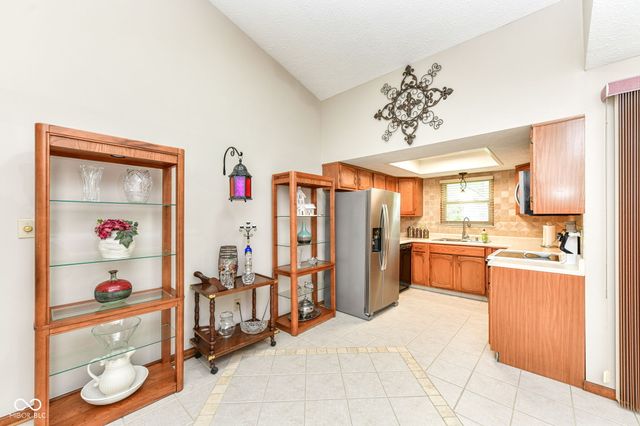 7812 Hampton Place, Fishers, IN 46038