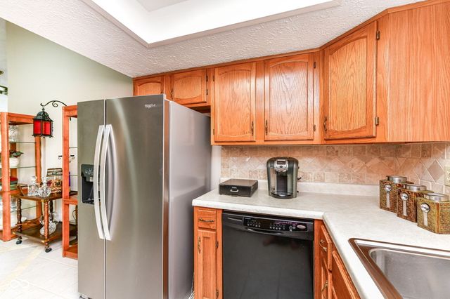 7812 Hampton Place, Fishers, IN 46038