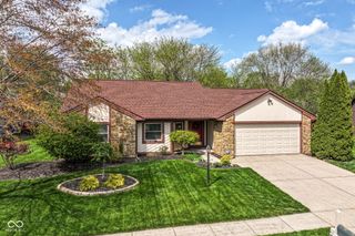 7812 Hampton Place, Fishers, IN 46038