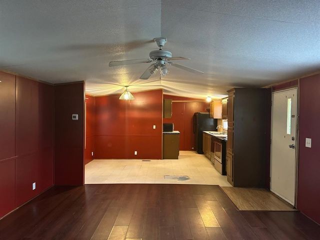 1719 Watterson RD, Red Rock, TX 78662