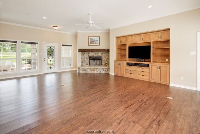 7710 Elmo Weedon Road, Bryan, TX 77808